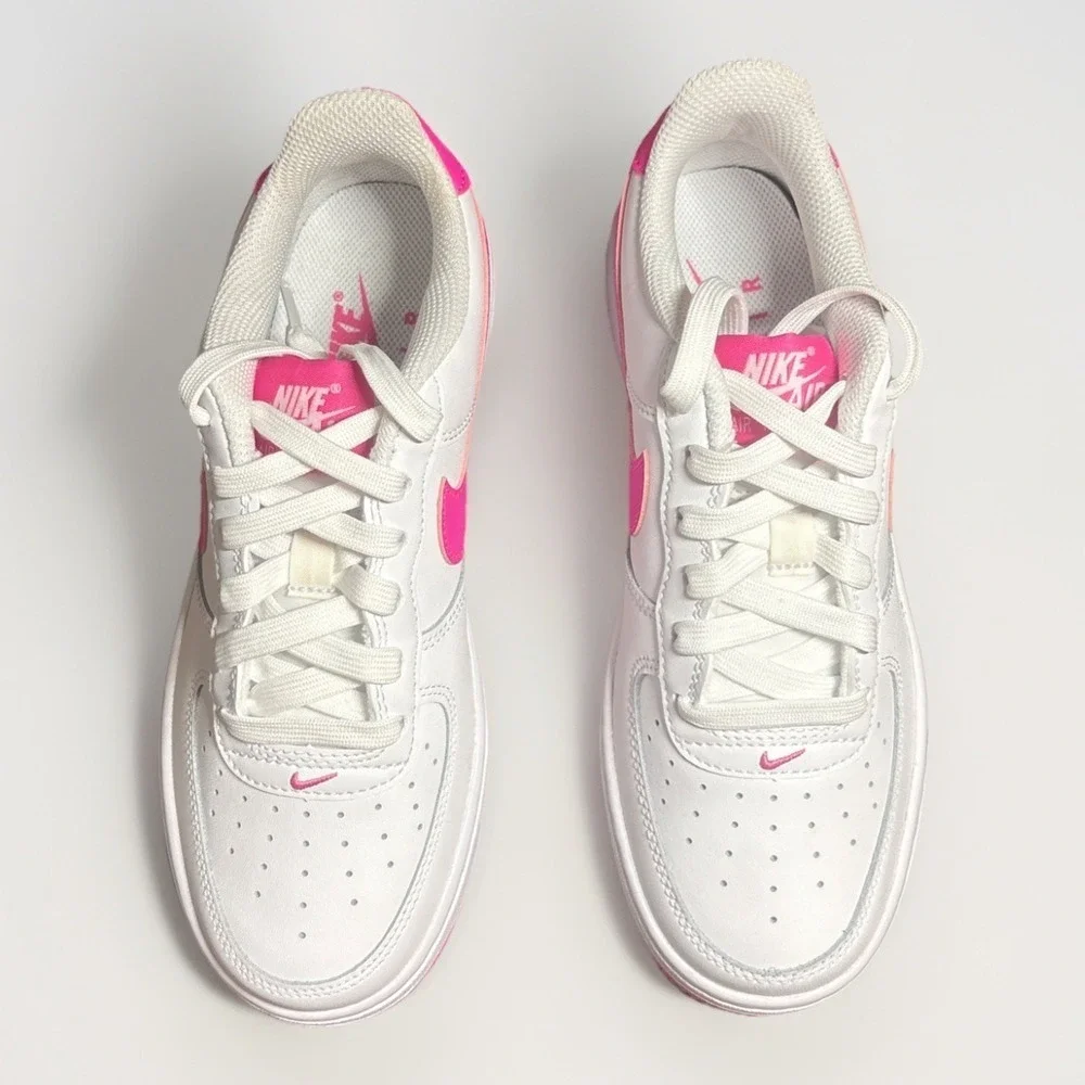*NEW* Youth Grade-School Nike Air Force 1 White / Laser Fuchsia  (FV5948 102) 👍